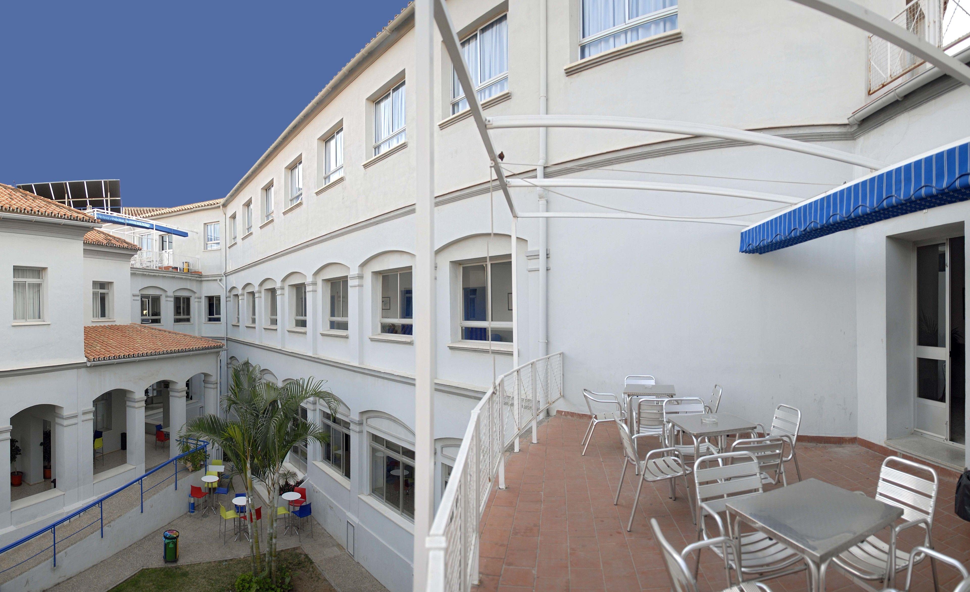 Albergue Inturjoven Malaga — Fotos 1