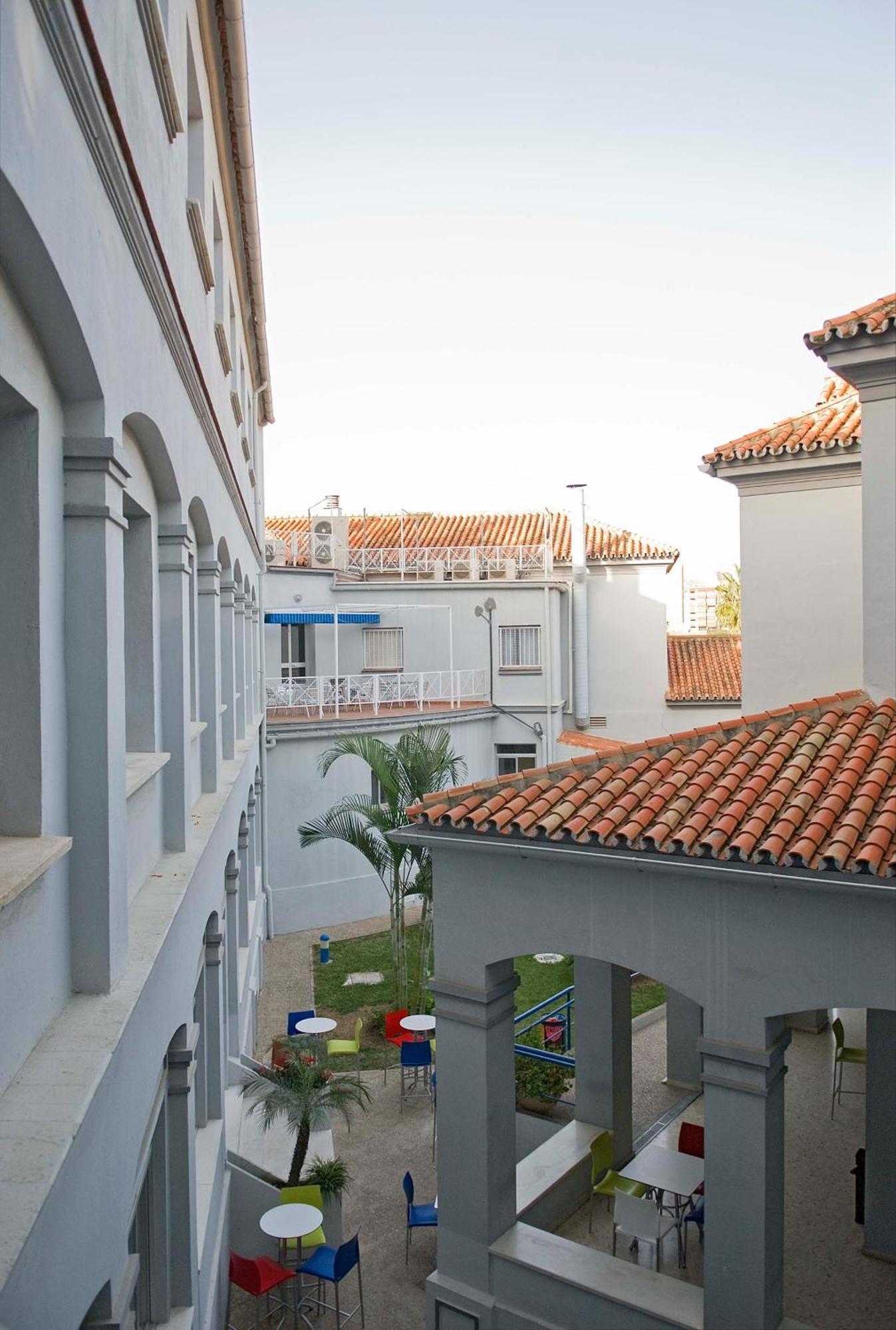 Albergue Inturjoven Malaga — Fotos 2